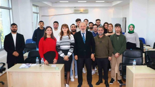 Üniversiteliler sordu, Başkan Silpagar cevapladı