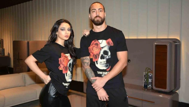 Ünlü markadan Sevgililer Günü için özel koleksiyon