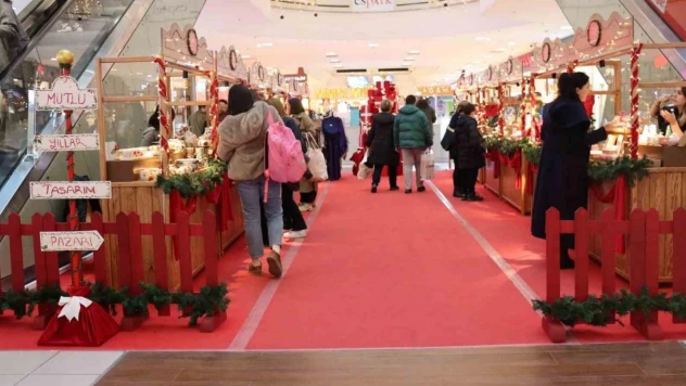 Üretici kadınların el yapımı ürünleri Espark AVM'de sergileniyor