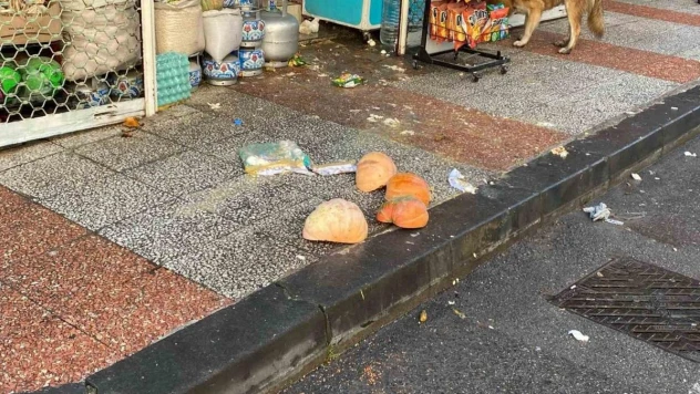 Uşak'ta dükkan sahibi ve kiracı arasında çıkan tartışmada 6 kişi yaralandı