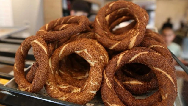 Uşak'ta simit 10 lira oldu