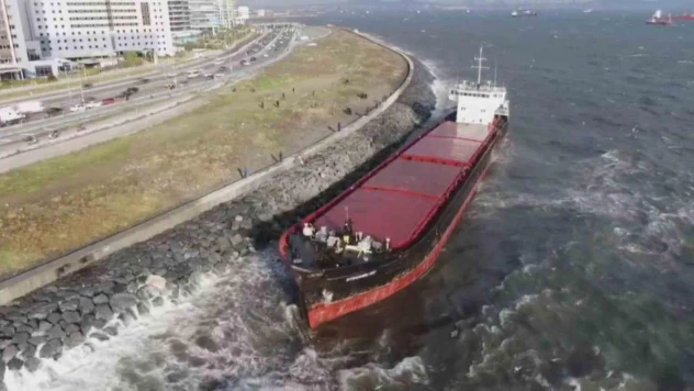 Uzman kaptan yanıtladı: 'İstanbul'da lodosta gemiler ne yapmalı'