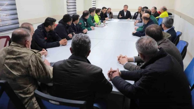 Vali Aydoğdu, birim amirleri ile toplantı yaptı