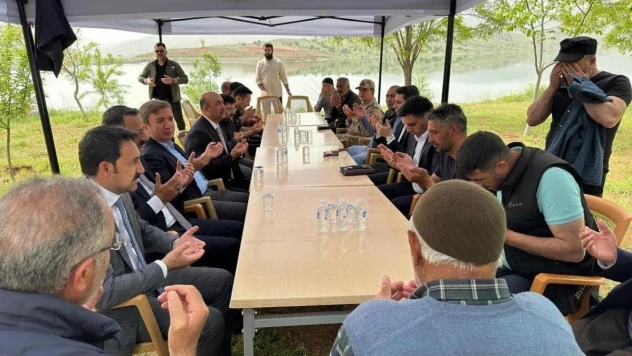 Vali Aydoğdu, maden ocağında kayıp işçilerin aileleriyle görüştü