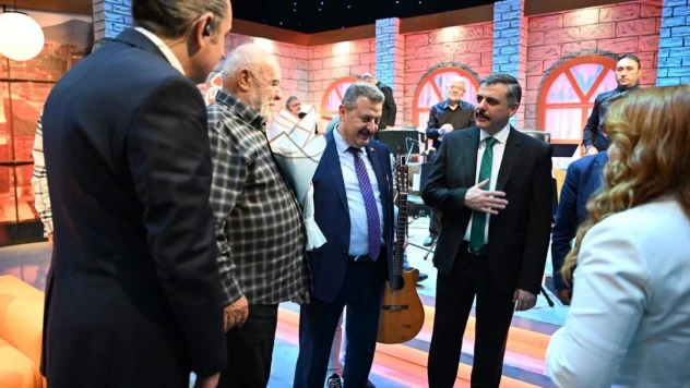 Vali Çiftçi Doğunun Sesleri'ne konuk oldu