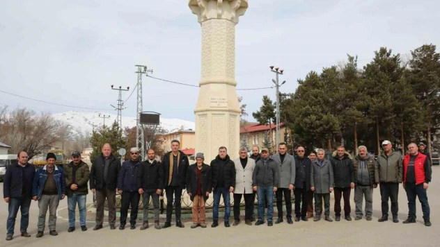 Vali Eldivan, Konursu köyünde köy halkıyla bir araya geldi