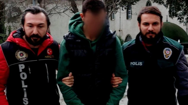 Valizindeki ısıtıcı ve monitörün içinden uyuşturucu çıkan şahıs tutuklandı