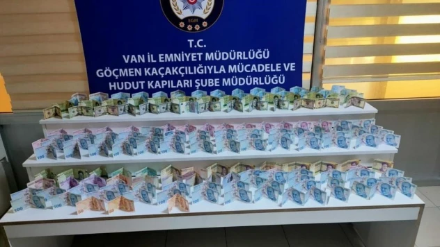 Van'da göçmen kaçakçılarına yönelik operasyon: 26 tutuklu