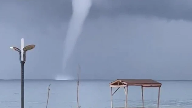 Van Gölü'nde hortum