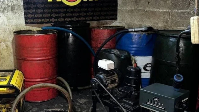 Viranşehir'de  2 bin 714 litre kaçak akaryakıt ele geçirildi