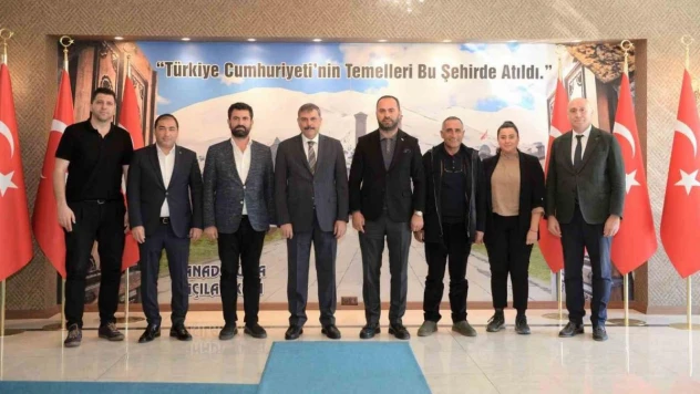 Vural'dan Vali Çiftçi'ye ziyaret