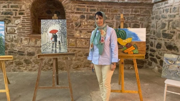 Yağlı boya resimleri tarihi Taşhan binasında sergilendi