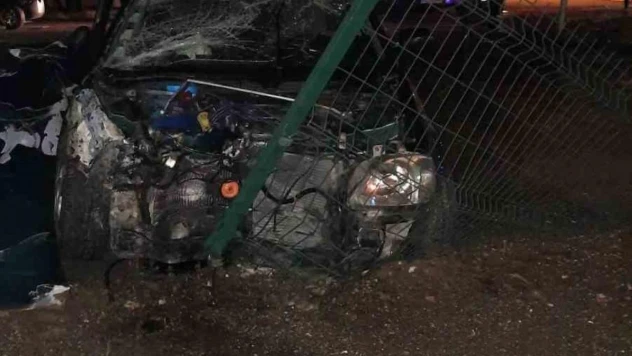 Yalova'da otomobil hafif ticari araçla çarpıştı: 4 yaralı