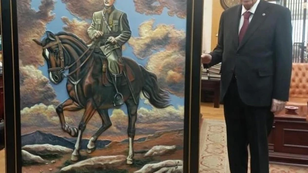Yapımı 3 ay süren tablo, MHP lideri Bahçeli'nin makamında