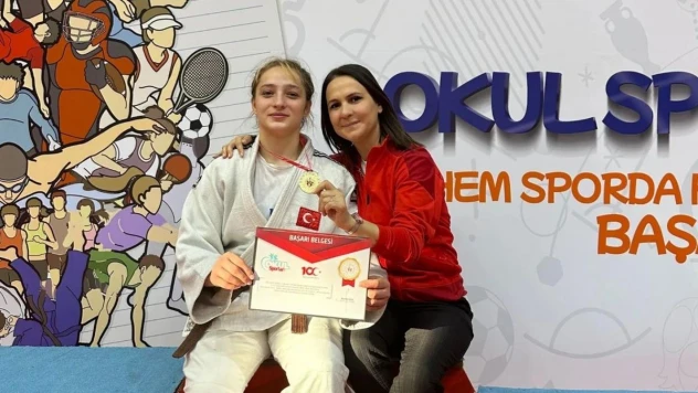 Yaren Sala Türkiye şampiyonu oldu