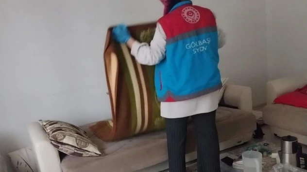 Yaşlı, engelli ve kronik hastaların ev temizliği yapılıyor