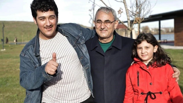 Yedigöller'de vatandaşlarla bir araya geldi