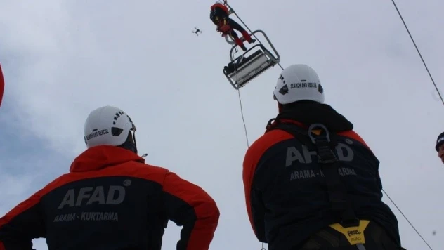 Yedikuyular Kayak Merkezi'nde nefes kesen kurtarma tatbikatı