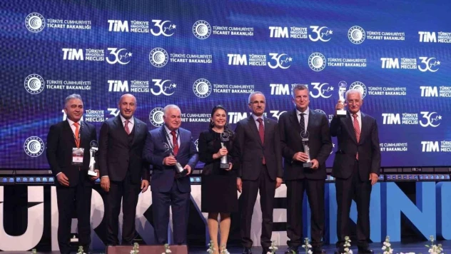 Yerli propolis üreticisi kadın girişimciyi gururlandıran ödül