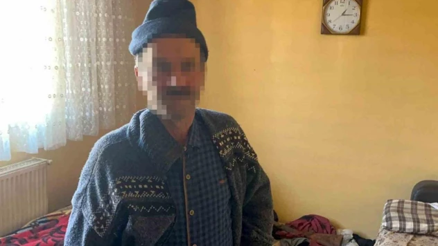 Yıllarca beraber uyuduğu ağabeyini öldürüp cenazesine katılan kardeş gözaltına alındı