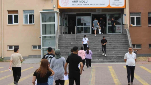 YKS'nin ikinci oturumu başladı