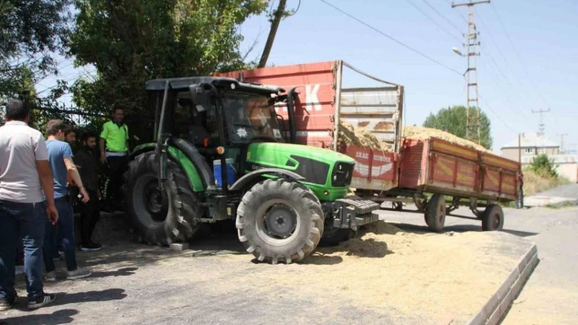 Yol kenarında bekleyenlere traktör çarptı: 1 ölü, 2 yaralı
