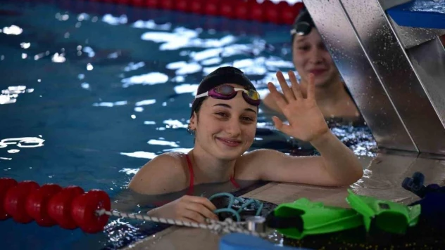 Yüksek İrtifa Kamp Merkezi Olimpik Yüzme Havuzu, Galatasaray Spor Kulübü Yüzme Takımı'nı ağırladı