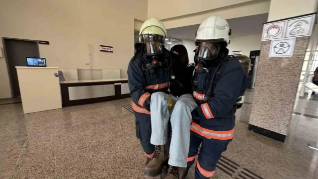 Yüksekova Devlet Hastanesinde deprem tatbikatı