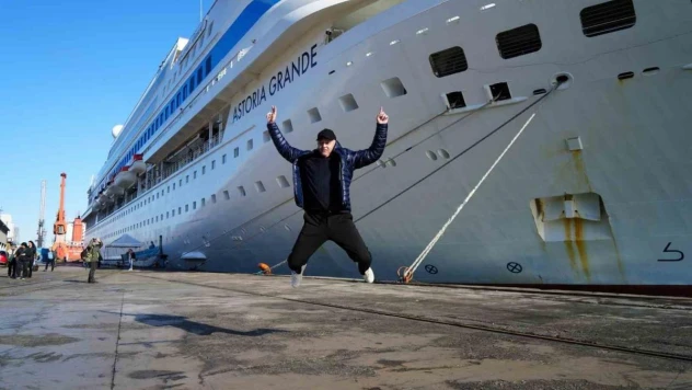 Yüzlerce Rus turisti taşıyan kruvaziyer gemi Rusya'dan Samsun'a geldi