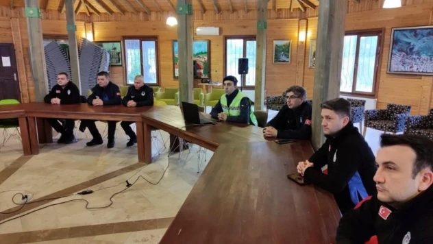 Zabıta ekiplerine trafik eğitimi