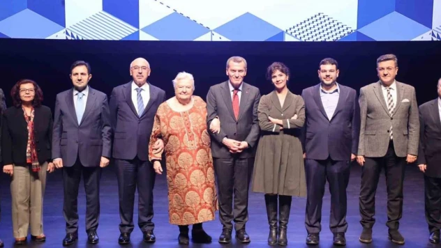 Zeytinburnu Belediyesi 3. Kent Çalışmaları Yarışması'nda ödüller sahiplerini buldu