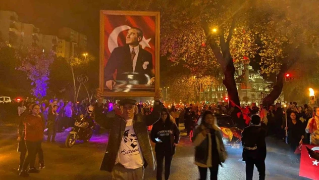 Zonguldak'ta fener alayı coşkusu