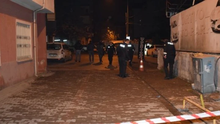 Gecenin sessizliğini silah sesleri bozdu