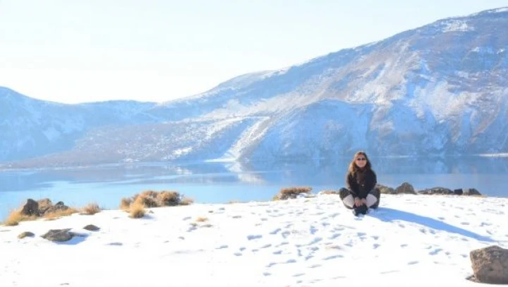 Nemrut Krater Gölü beyaz gelinliğini giydi