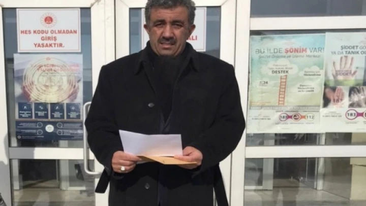 Hakkarili esnaftan Sezen Aksu'ya suç duyurusu!