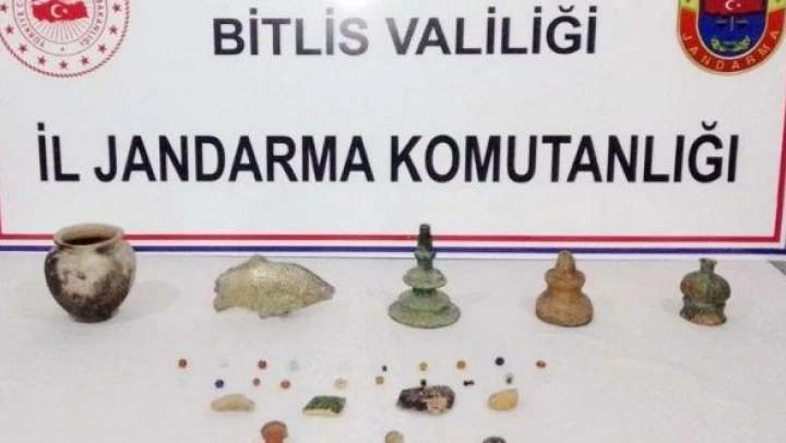 Bitlis'te 33 parça tarihi obje ele geçirildi