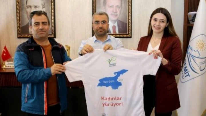 Vangölü Aktivistleri Edremit Belediyesi'ni ziyaret etti