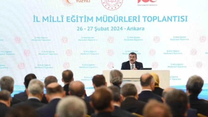 Bakan Tekin, 81 ilin milli eğitim müdürleriyle bir araya geldi