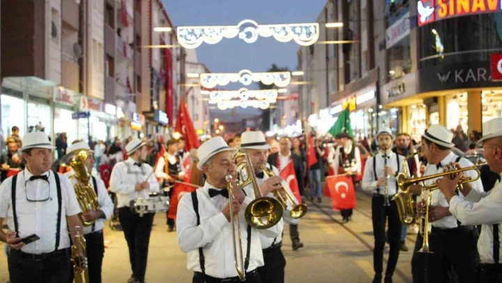 Gölbaşı'nda Cumhuriyet Bayramı coşkuyla kutlanıyor