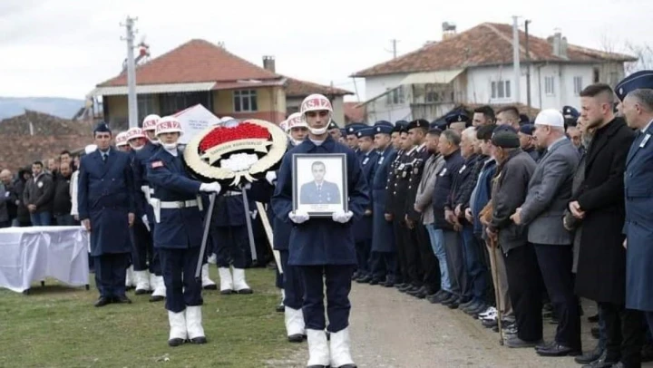 Nikah işlemleri için memleketi Gediz'e gelen Uzman Çavuş hayatını kaybetti