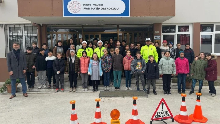 Öğrencilere trafik eğitimi