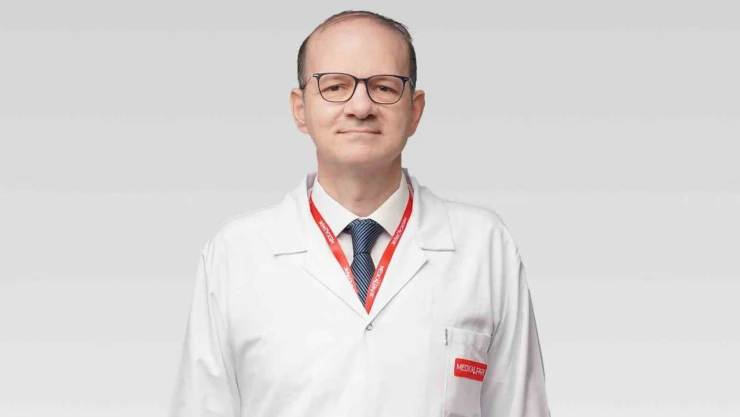 'Göz damarlarındaki tıkanmalar, ani görme kaybına yol açabilir'