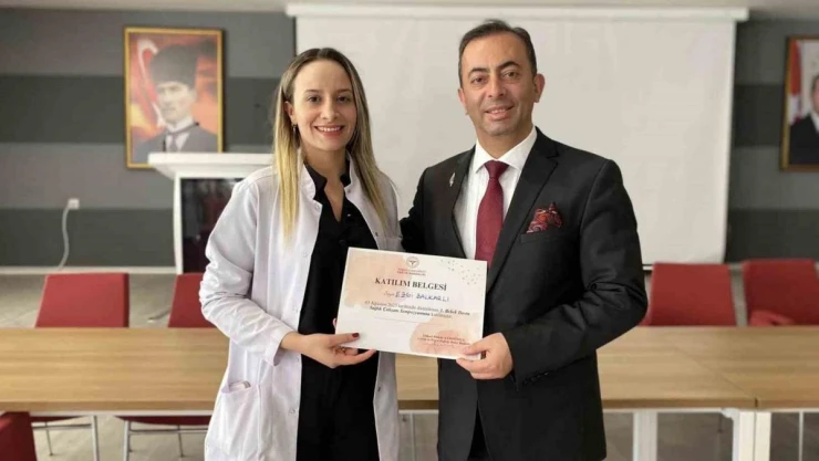 107 sağlık çalışanına katılım belgesi verildi