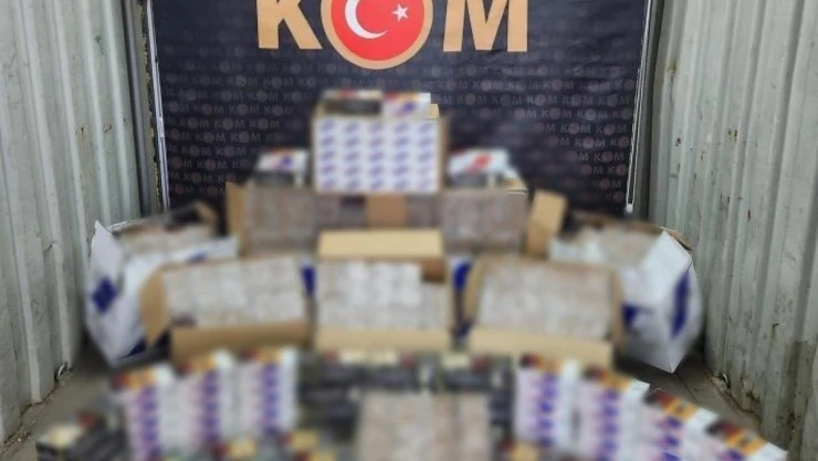 12 bin 200 adet makaron 960 paket kaçak sigara ele geçirildi