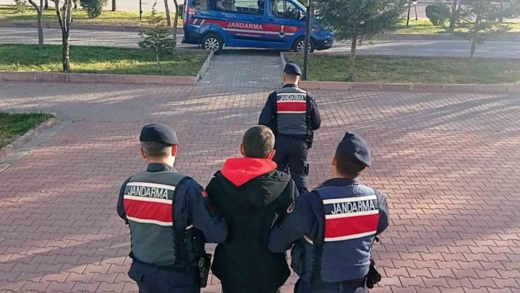 16 yıl hapsi olan şüpheliyi JASAT yakaladı