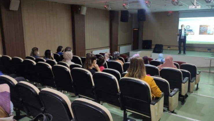 Anne ve anne adaylarına uyuşturucunun zararları anlatıldı