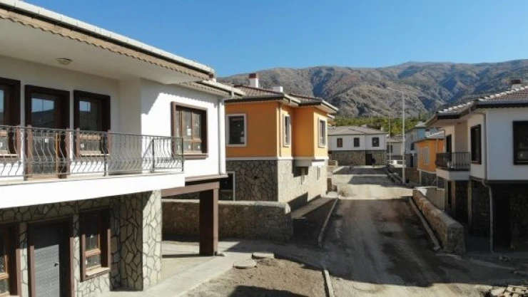 Deprem sonrası Doğanyol yeniden inşa edildi