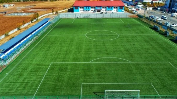 Karakoçan'da spor tesisleri yenilendi