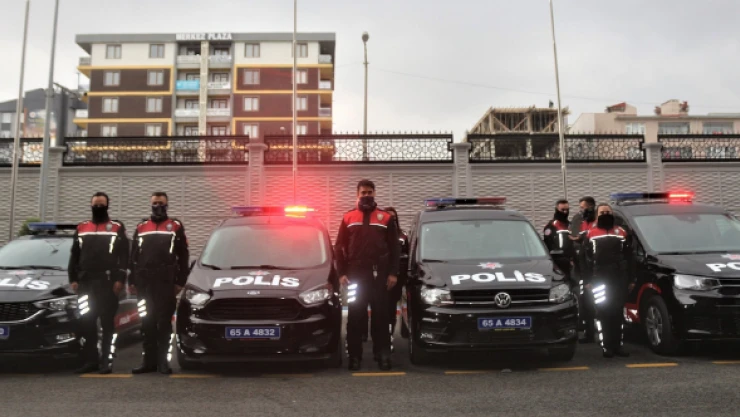 Van'da yapımı tamamlanan lojmanlar teslim edildi