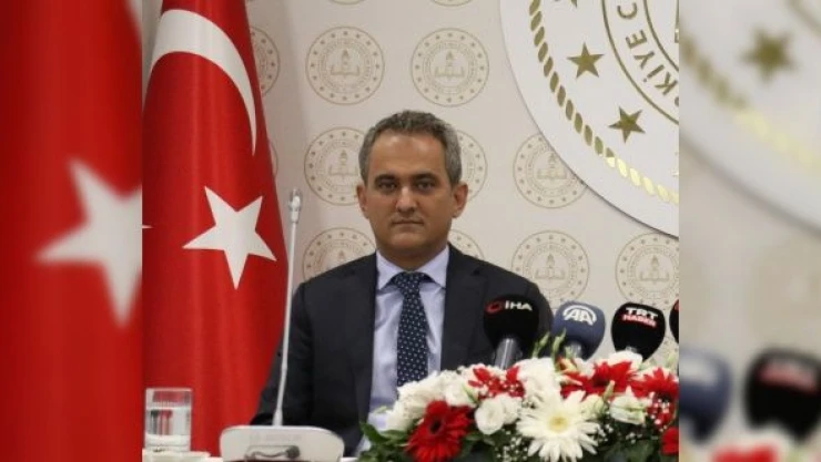 Bakan Özer: &quotOkulların kapanması gibi bir durum söz konusu değildir&quot